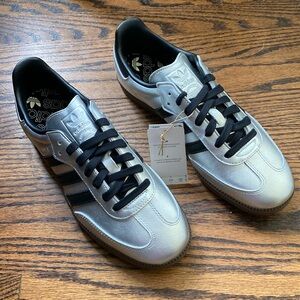 Adidas Samba OG silver/black stripes size 10